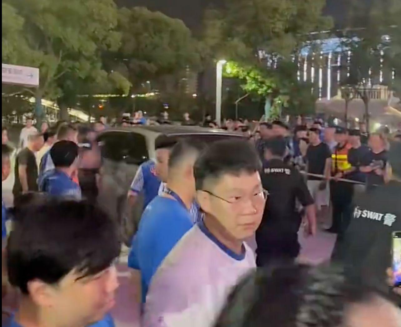 是崩溃, 并说了一些, 平比分 是崩溃, 并说了一些, 平比分