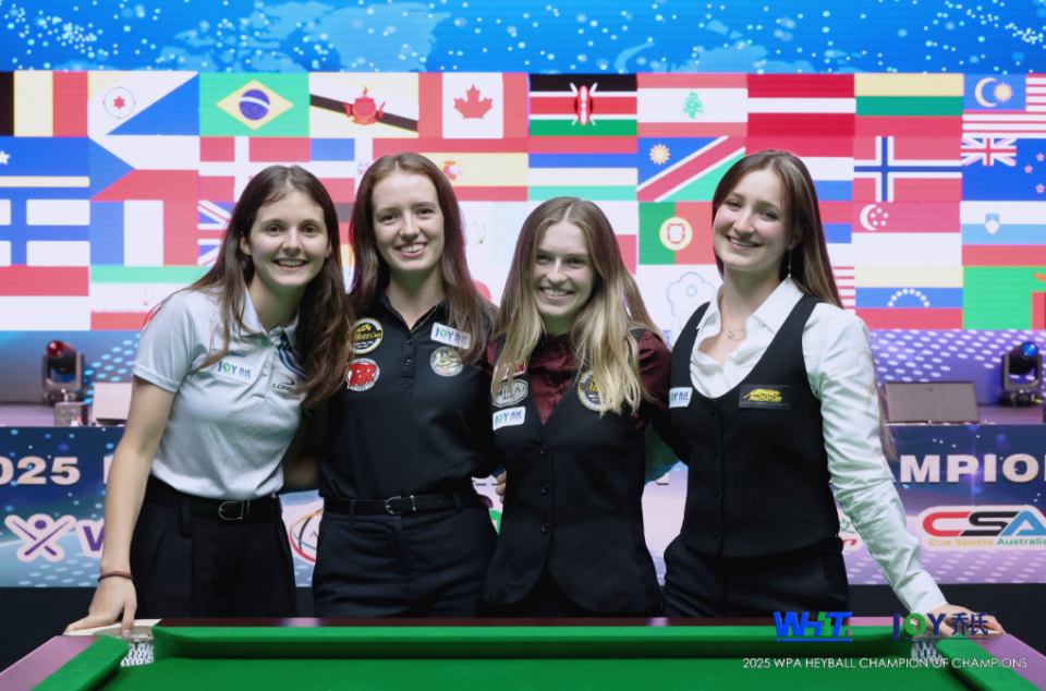 亚对手, 这场布里斯, 供了向国际