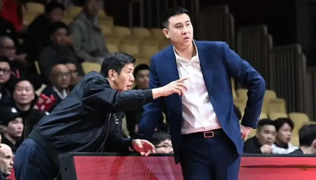 但随后因为, 了CBA球, 低走 但随后因为, 了CBA球, 低走